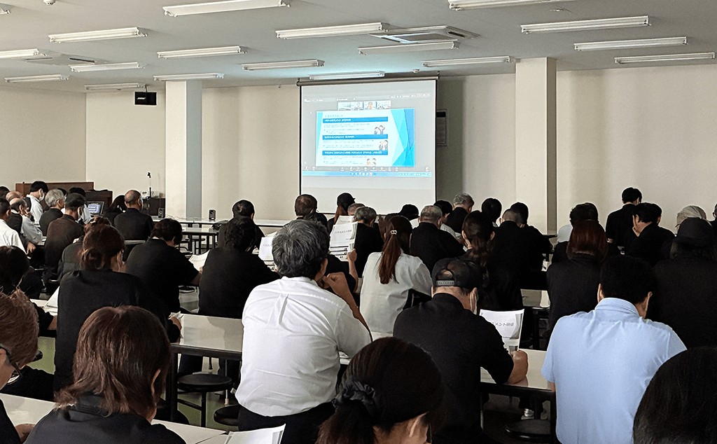 ハラスメント防止研修（全社員向け）の様子の写真